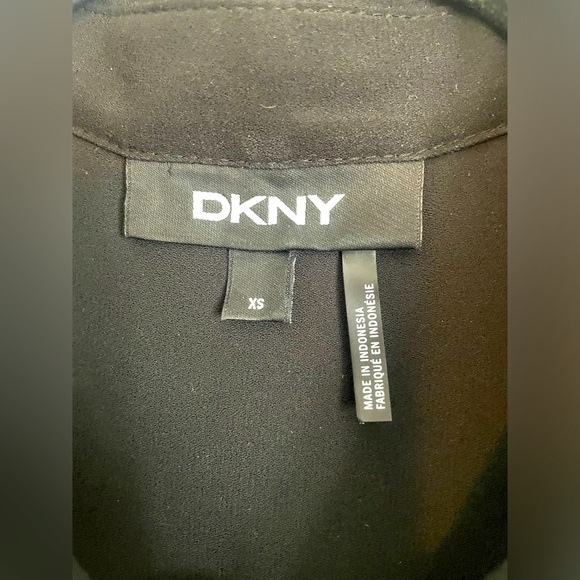 Black and white dkny sleeves button up blouse size XS - Picture 2 of 4